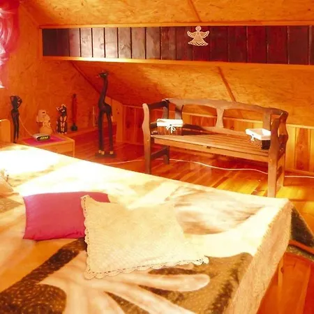 Home, Holiday home